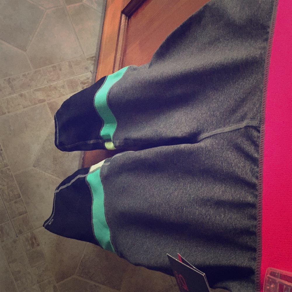 Leggings I got I don’t like but are good material